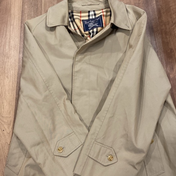 Authentic Mens Burberry’s  car coat - Picture 3 of 6